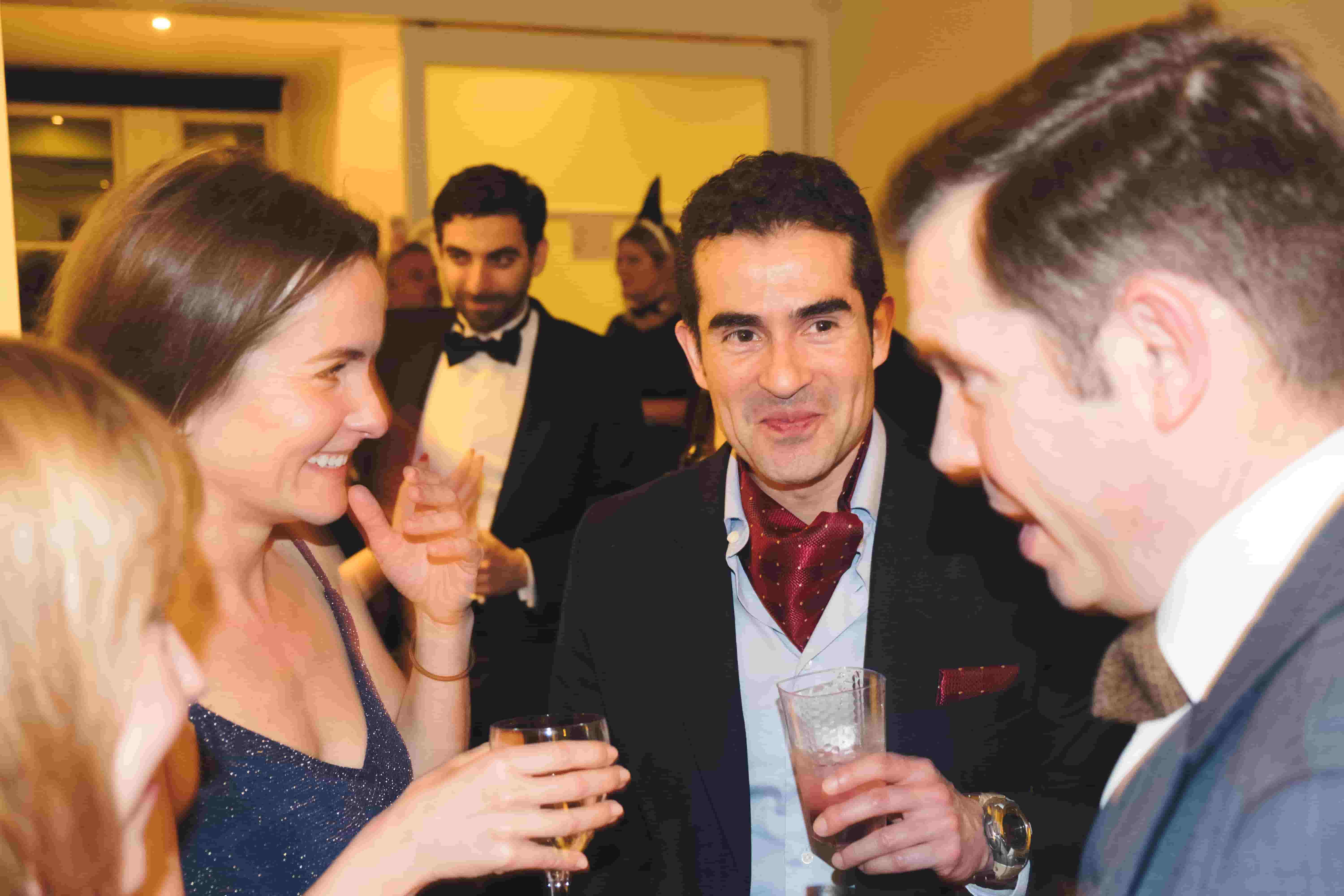 Hire a magician for a christmas party